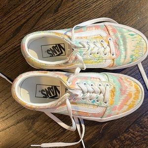 Girls tie dye vans